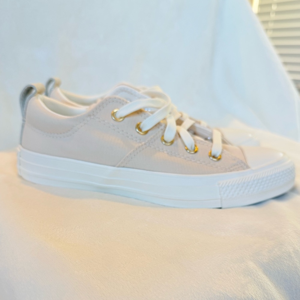 Converse Chuck Taylor All Star Madison Sneaker - Women's